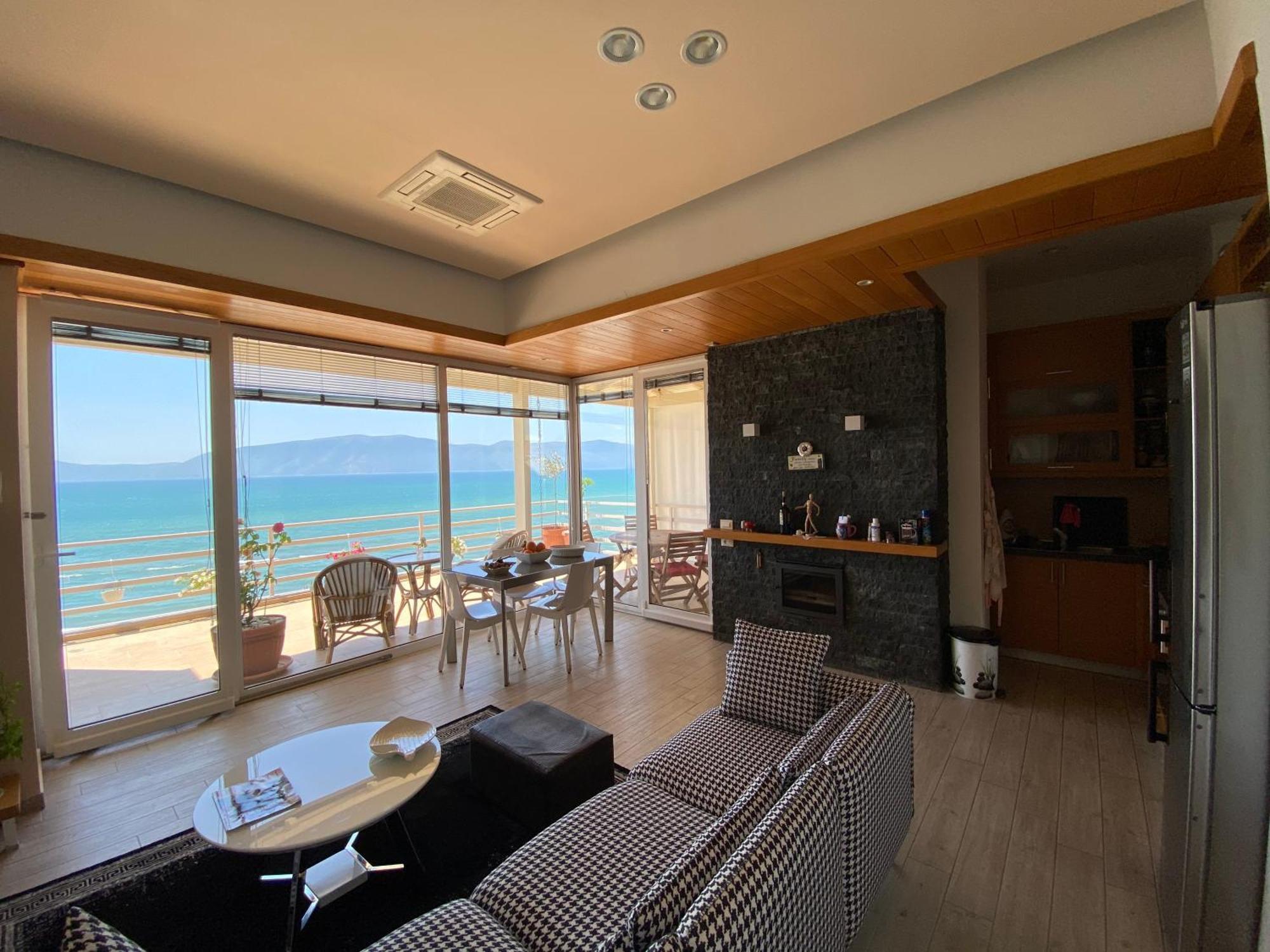 Eka Luxury Two-Bedroom Seaview Apartment Vlorë Exterior foto